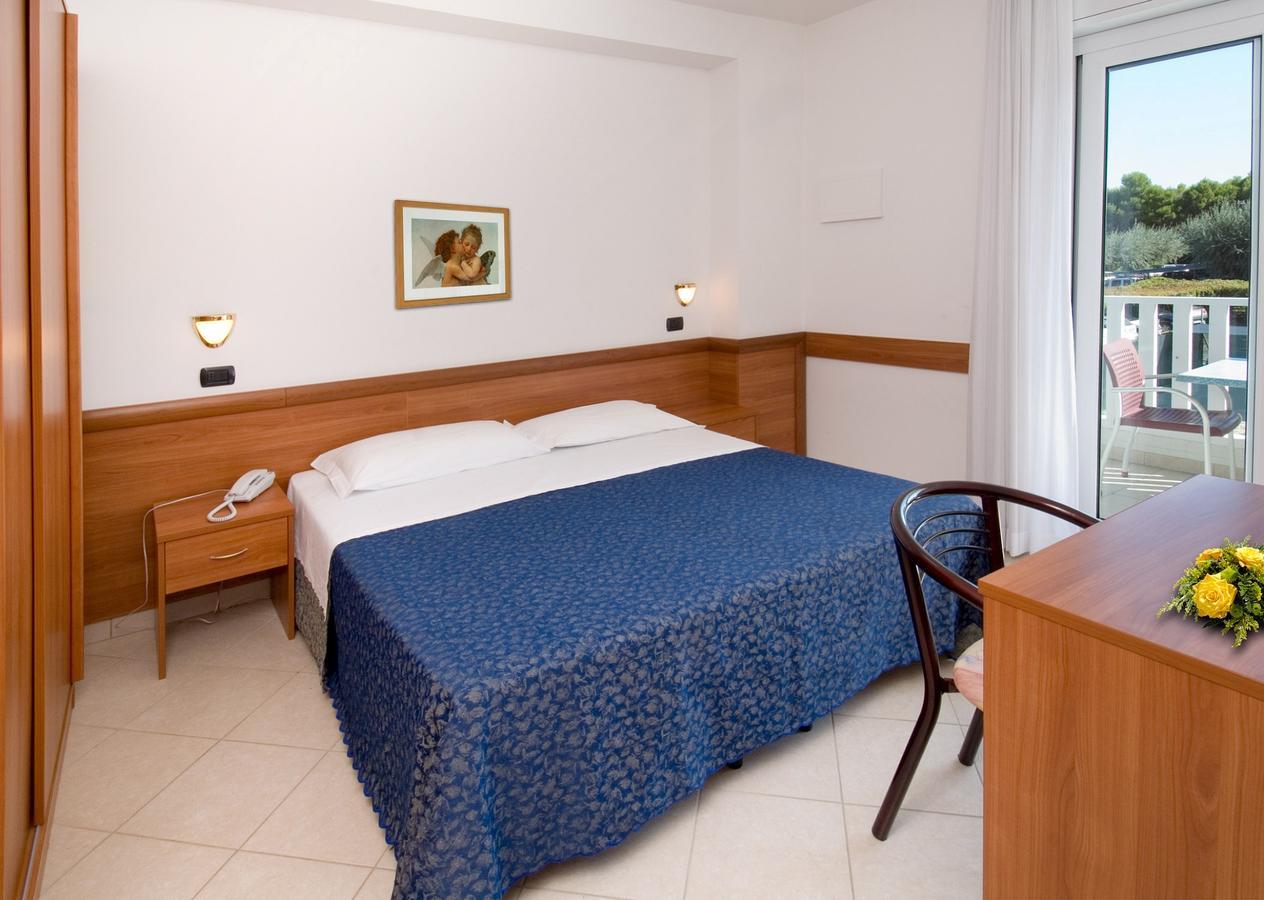Residence Clipper Giulianova Eksteriør bilde